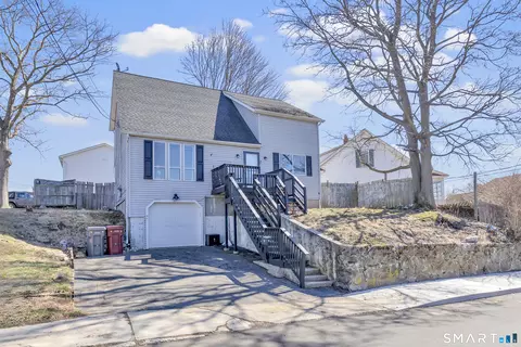 71 Cliff St, Naugatuck, CT 06770