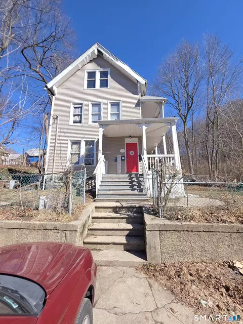 48 Taylor St, Waterbury, CT 06702