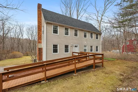 59 Cedar Hill Rd, Newtown, CT 06470