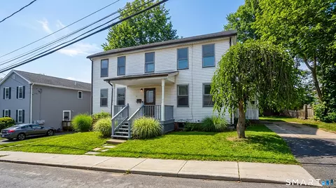 47 Maple Ave, Enfield, CT 06082