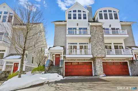 2 Trout Creek Rd #2, Shelton, CT 06484