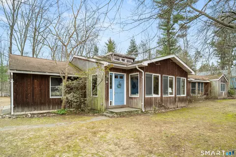 20 Woods Grove Rd, Westport, CT 06880