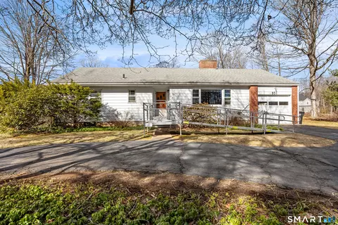 851 Ward Ln, Cheshire, CT 06410