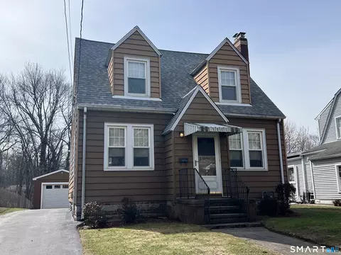 105 Sound View Ter, New Haven, CT 06512