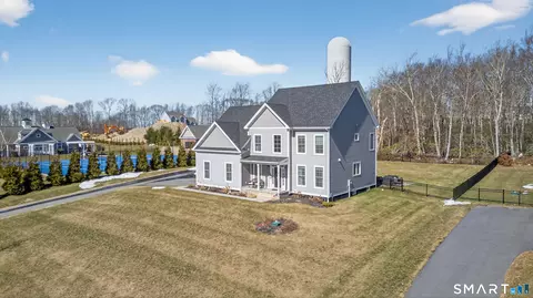 4 Arbor Xing, East Lyme, CT 06333