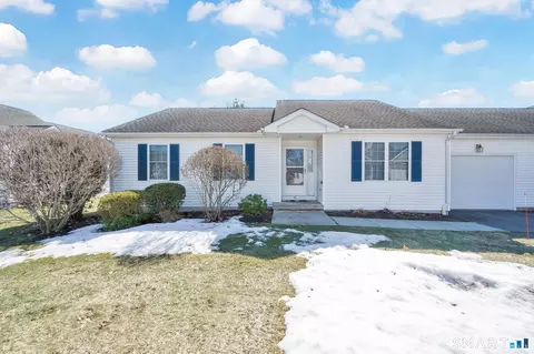 95 Meadowview Ln #95, Vernon, CT 06066