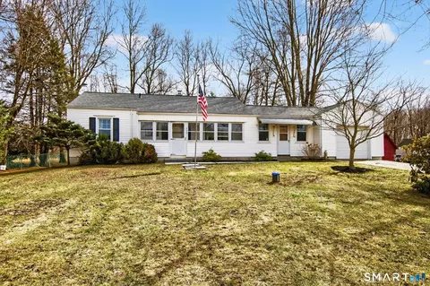 610 E Street St S, Suffield, CT 06078