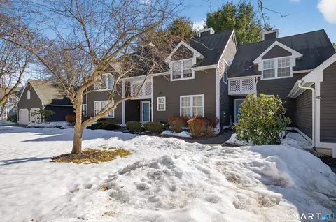 23 Chatsworth Rd #23, Granby, CT 06035