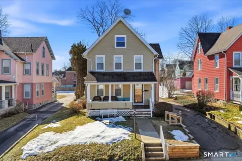 156 Willetts Ave, New London, CT 06320
