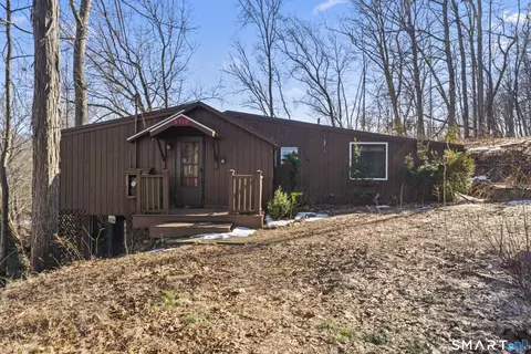 683 Berkshire Rd, Southbury, CT 06488