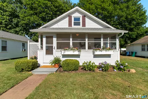 10 Portland Ave, Old Lyme, CT 06371