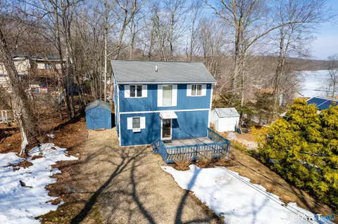 12 Rondaly Rd, Amston, CT 06231