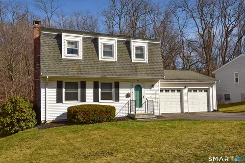 40 Kevin Dr, Vernon, CT 06066