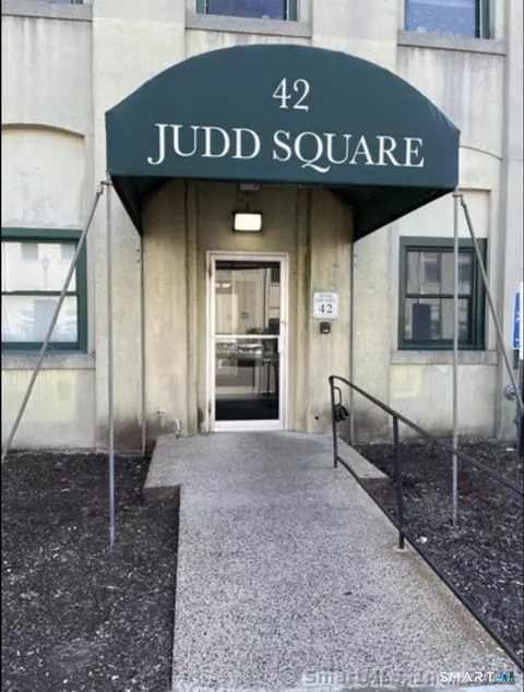 137 Judd Sq #137, Wallingford, CT 06492