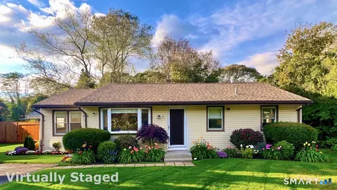 5 Sunrise Ave, Old Saybrook, CT 06475