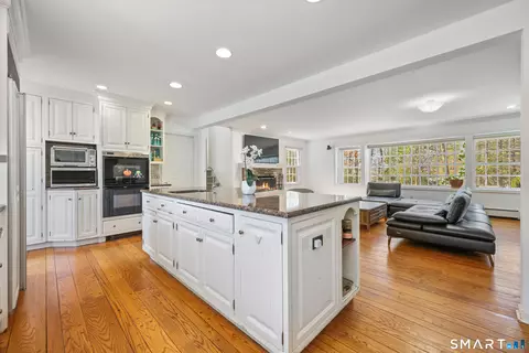 140 Signal Hill Rd, Wilton, CT 06897