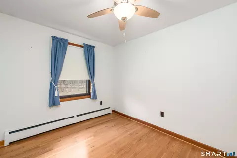 Bedroom - 6 Saunders Ln, Prospect, CT 06712 photo 1 of 8