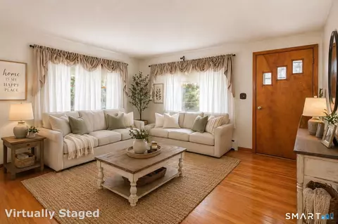 Living - 6 Saunders Ln, Prospect, CT 06712 photo 1 of 2