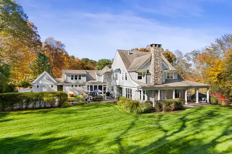 6 Winthrop Hls, Weston, CT 06883