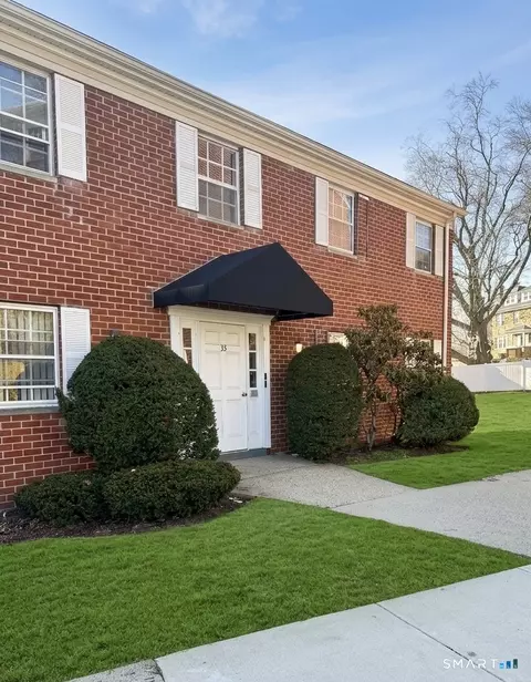 50 Greenhouse Rd #33D, Bridgeport, CT 06606