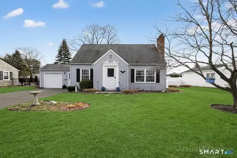 50 Rockwell Ave, Plainville, CT 06062