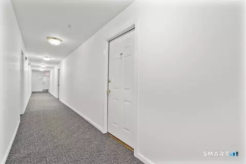 Entry Way - 468 Main St #111, Niantic, CT 06357 photo 1 of 1
