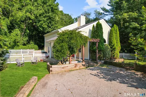 23 Walnut Hill Rd, Bethel, CT 06801