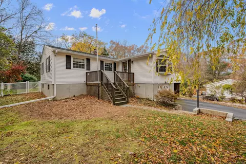 25 Marion Dr, East Lyme, CT 06333