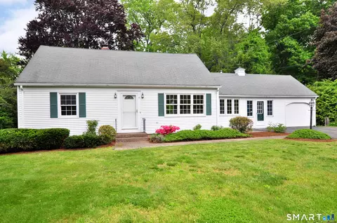 37 Pilgrim Dr, Windsor, CT 06095