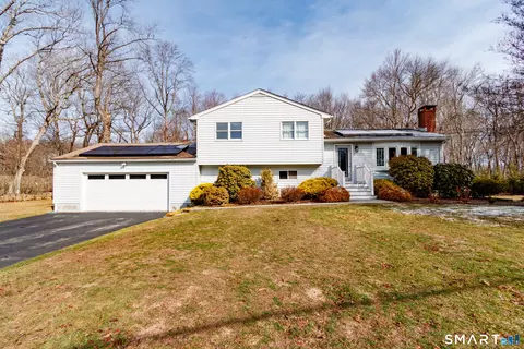 33 Ryegate Ter, Monroe, CT 06468