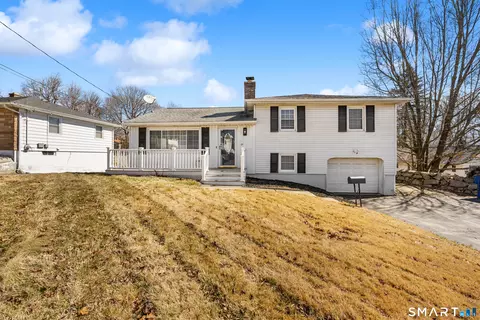 181 Decicco Rd, Waterbury, CT 06705