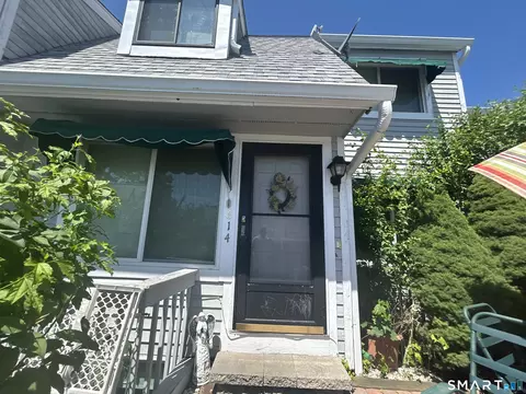 614 Longfellow Dr #614, Branford, CT 06405