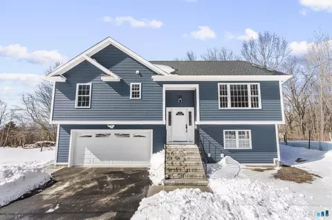 281 Traverse St, Waterbury, CT 06704