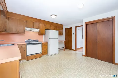 Kitchen - 147 Spring St #147, Wethersfield, CT 06109 photo 3 of 3