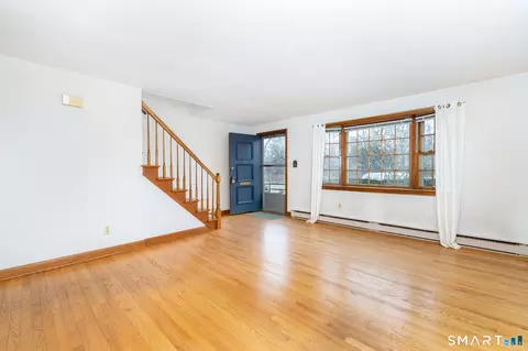 Living - 147 Spring St #147, Wethersfield, CT 06109 photo 1 of 4