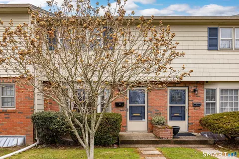 Exterior - 147 Spring St #147, Wethersfield, CT 06109 photo 5 of 9