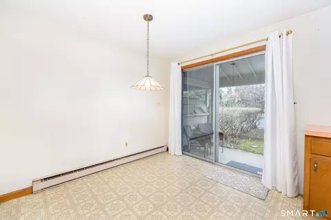 Dining - 147 Spring St #147, Wethersfield, CT 06109 photo 1 of 2