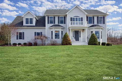 98 Arbor Xing, East Lyme, CT 06333