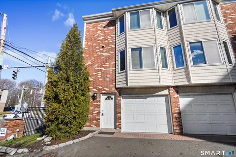 1611 Washington Blvd #1, Stamford, CT 06902