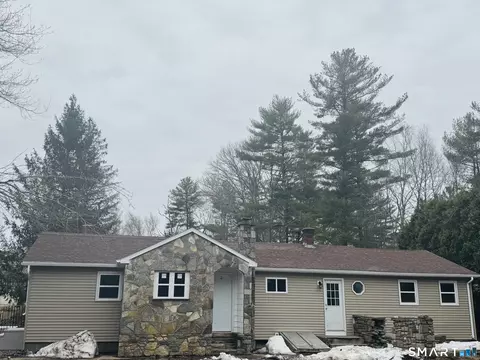 18 David Ave, Griswold, CT 06351