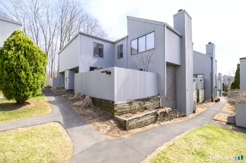 1 Apricot Ln #1, Ridgefield, CT 06877