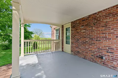 Exterior - 551 N Main St, Suffield, CT 06078 photo 3 of 5