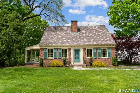 551 N Main St, Suffield, CT 06078