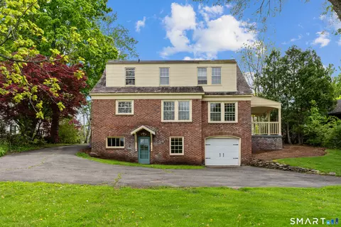 Exterior - 551 N Main St, Suffield, CT 06078 photo 4 of 5