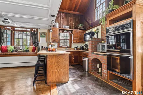 Kitchen - 7 Summit Rd, Prospect, CT 06712 photo 1 of 2