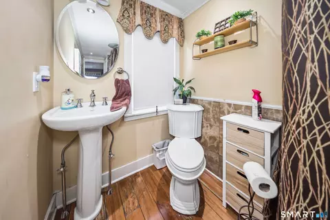 Bath - 7 Summit Rd, Prospect, CT 06712 photo 2 of 4