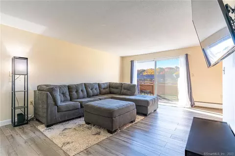 45 Jefferson Rd #3-15, Branford, CT 06405