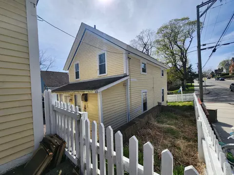 Exterior - 129 Walnut St, Windham, CT 06226 photo 2 of 5