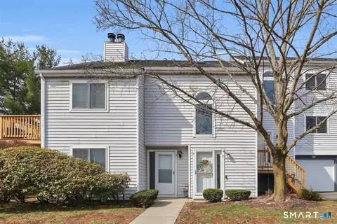 11 Valley Run Dr #11, Cromwell, CT 06416