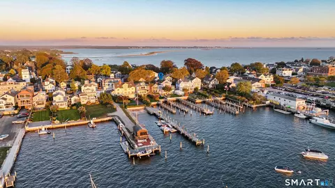 88 Water St, Stonington, CT 06378